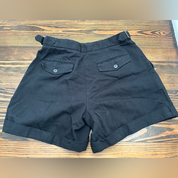 Black shorts - Picture 2 of 2